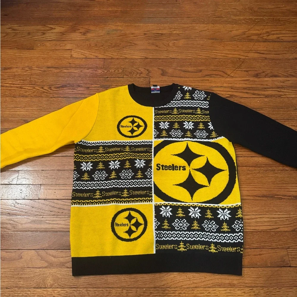 Steelers Black and Yellow Sweater - Picture 4 of 7